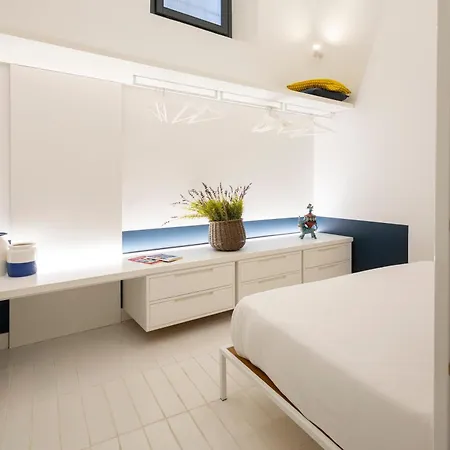 Designer Three-room 100 Meters From The Cathedral 44 Apartament Amalfi