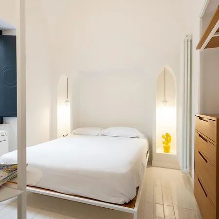 Designer Three-room 100 Meters From The Cathedral 44