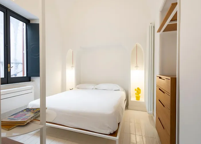 Designer Three-room 100 Meters From The Cathedral 44