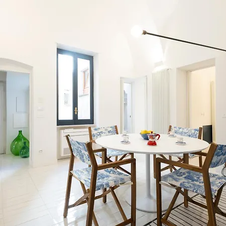 Designer Three-room 100 Meters From The Cathedral 44